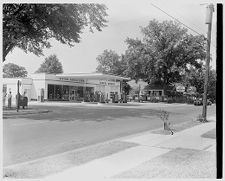 Street view of Sutton's Service Center