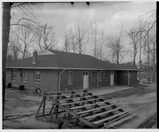 Elm Street Park recreation building