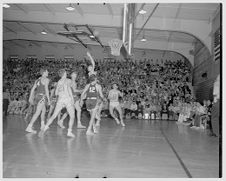 East Carolina College boys basketball 