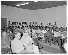 Crowd at hearing