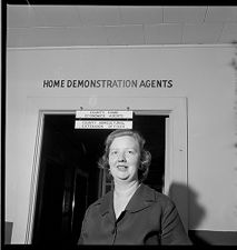 Home demonstration agents