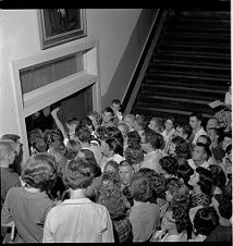 Students crowding at registration