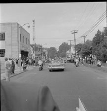 Motorcade to rally