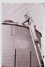 Checking grain