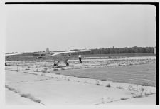 Petticoat pilot landing