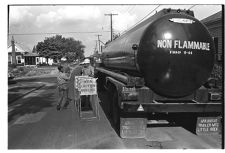 Men working on gas lines 