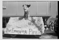 ECC Homecoming parade