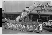 ECC Homecoming parade