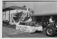 ECC Homecoming parade 