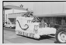 ECC Homecoming parade 