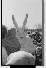 Easter Bunny landing at Pitt Plaza 