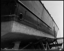 Osprey, Portside aft indentures.