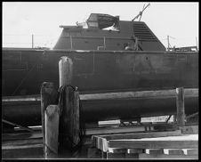 Osprey, starboard side aft indentures