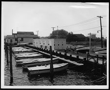Box:  Dealer Inquiries.  Folder:  New York- Bill Harting  New and used motor boats.  Barbour #758