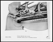 Power Operated Rear Guage. Swinging stop, in shearing position.