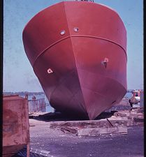 launching 86' trawler, bow