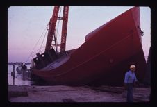launching 86' trawler, midship