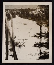 USS Saratoga ski party at Mt. Ranier (1945) 