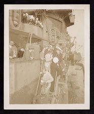 USS Saratoga as troop carrier at end of war -- “Operation Magic Carpet” -- arrival at San Francisco (1945) 