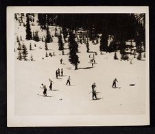 USS Saratoga crew on a ski trip