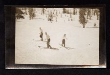 USS Saratoga crew on a ski trip
