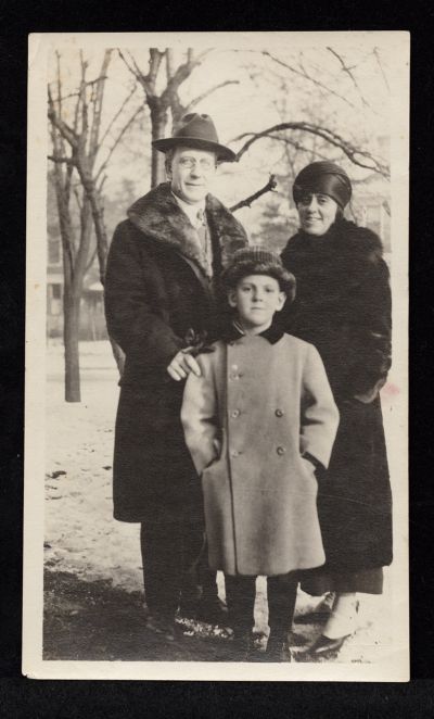 John and Inglis Fletcher with their son John Stuart Fletcher