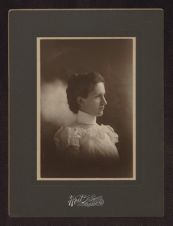 Photographs of unidentified people 