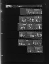 Basketball (17 Negatives), December 7-8, 1965 [Sleeve 32, Folder c, Box 38]
